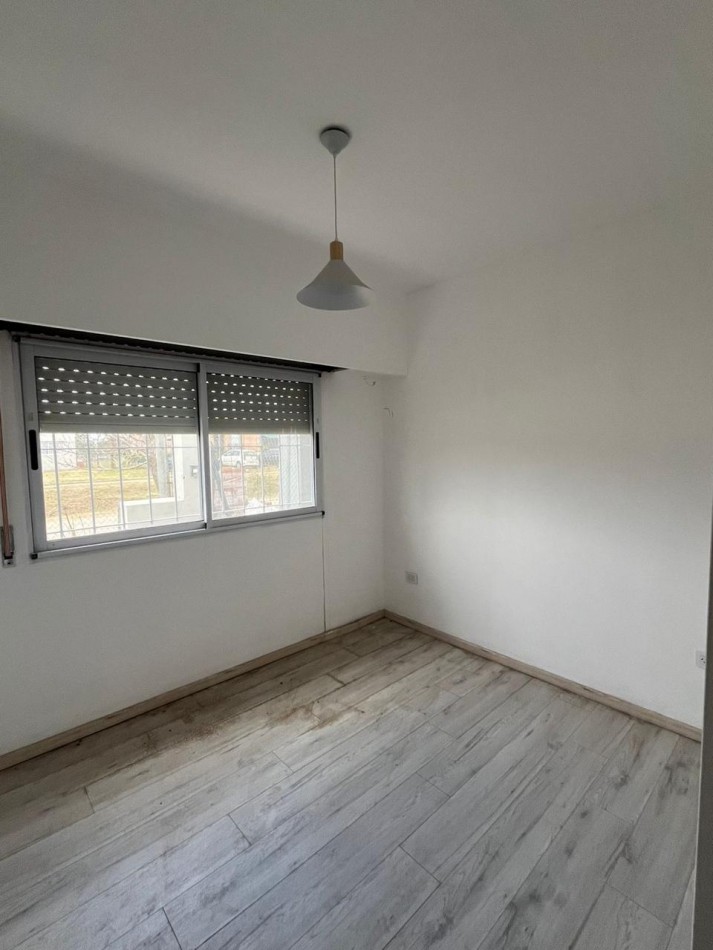 CASA EN VENTA, ROLDAN