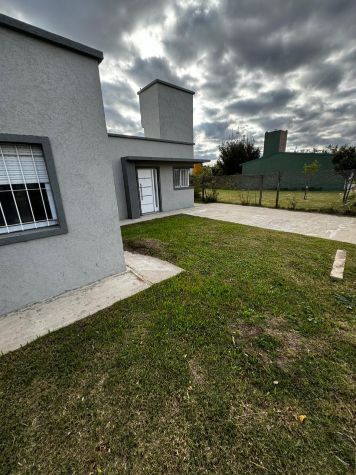 CASA EN VENTA, ROLDAN