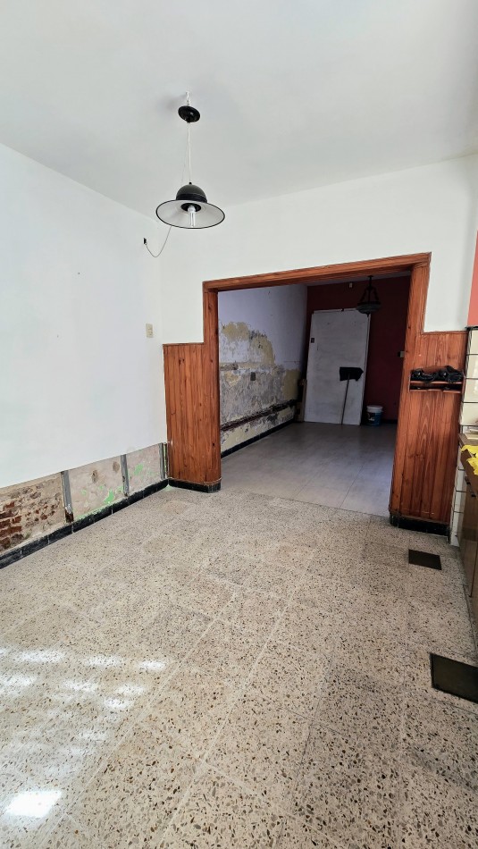 CASA EN VENTA A RECICLAR