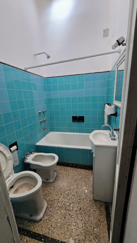 CASA EN VENTA A RECICLAR