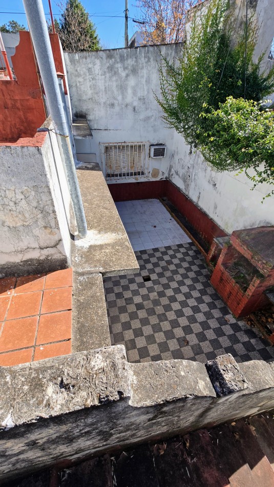 CASA EN VENTA A RECICLAR